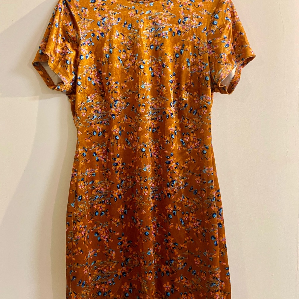 Savage X Fenty Gold Large Velvet Slip LIKE NEW